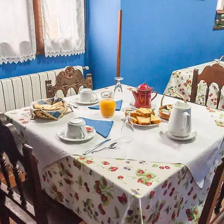 La Corrolada Guest House Avin Exterior photo