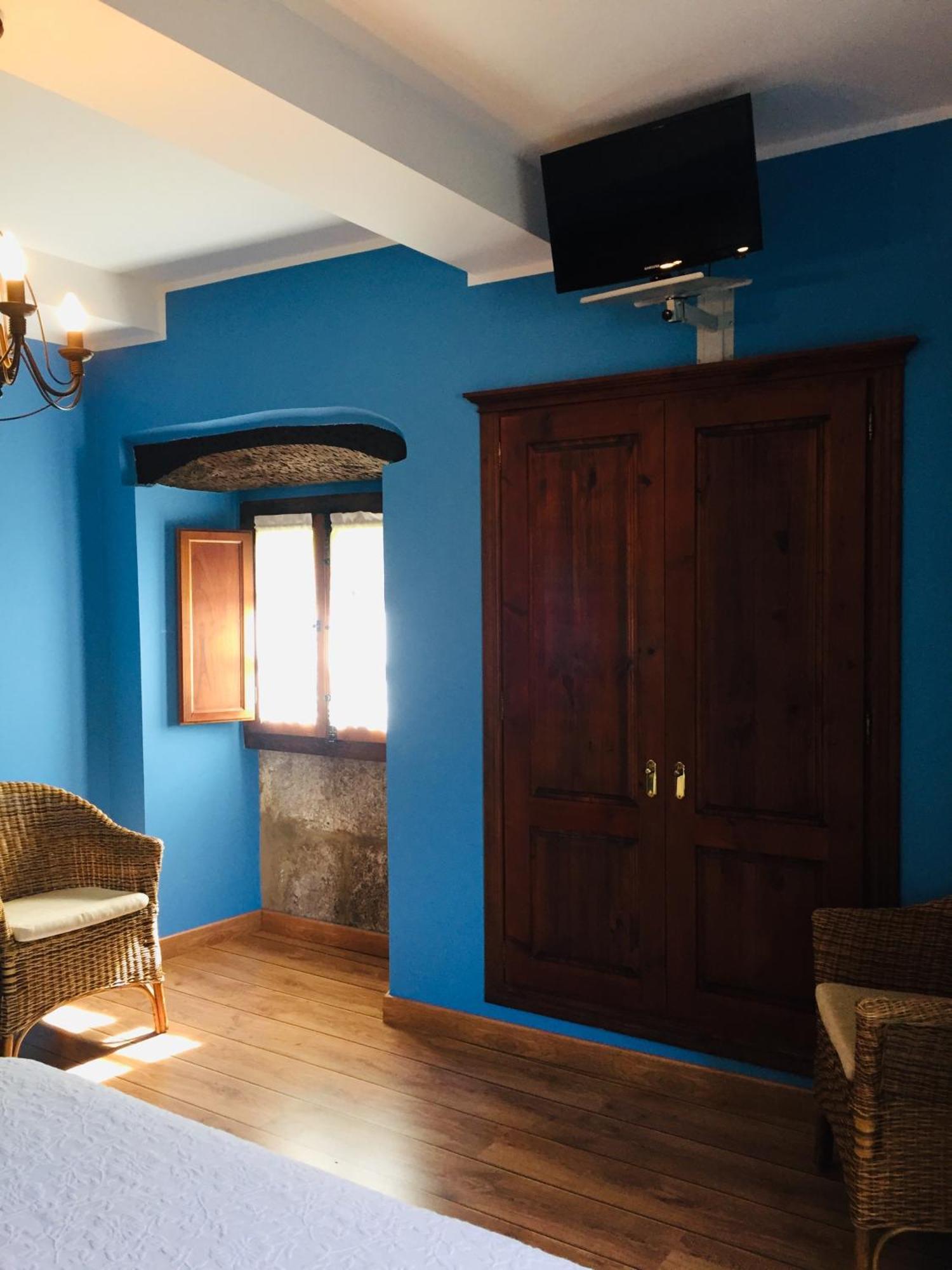 La Corrolada Casa rural Avín